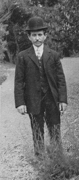 Edouard Bouyssou  San Francisco vers 1925.jpg
